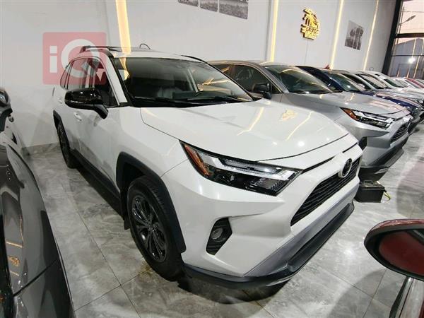 Toyota for sale in Iraq